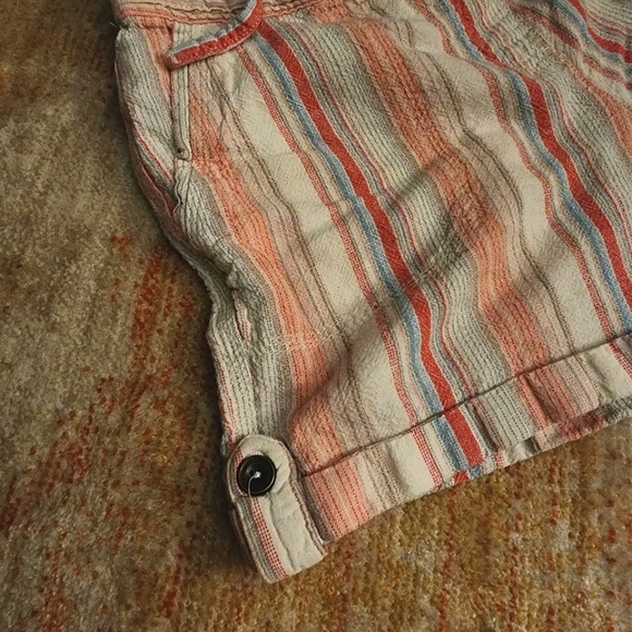 Per Se Striped Linen Blend Cuffed Shorts - Picture 11 of 13